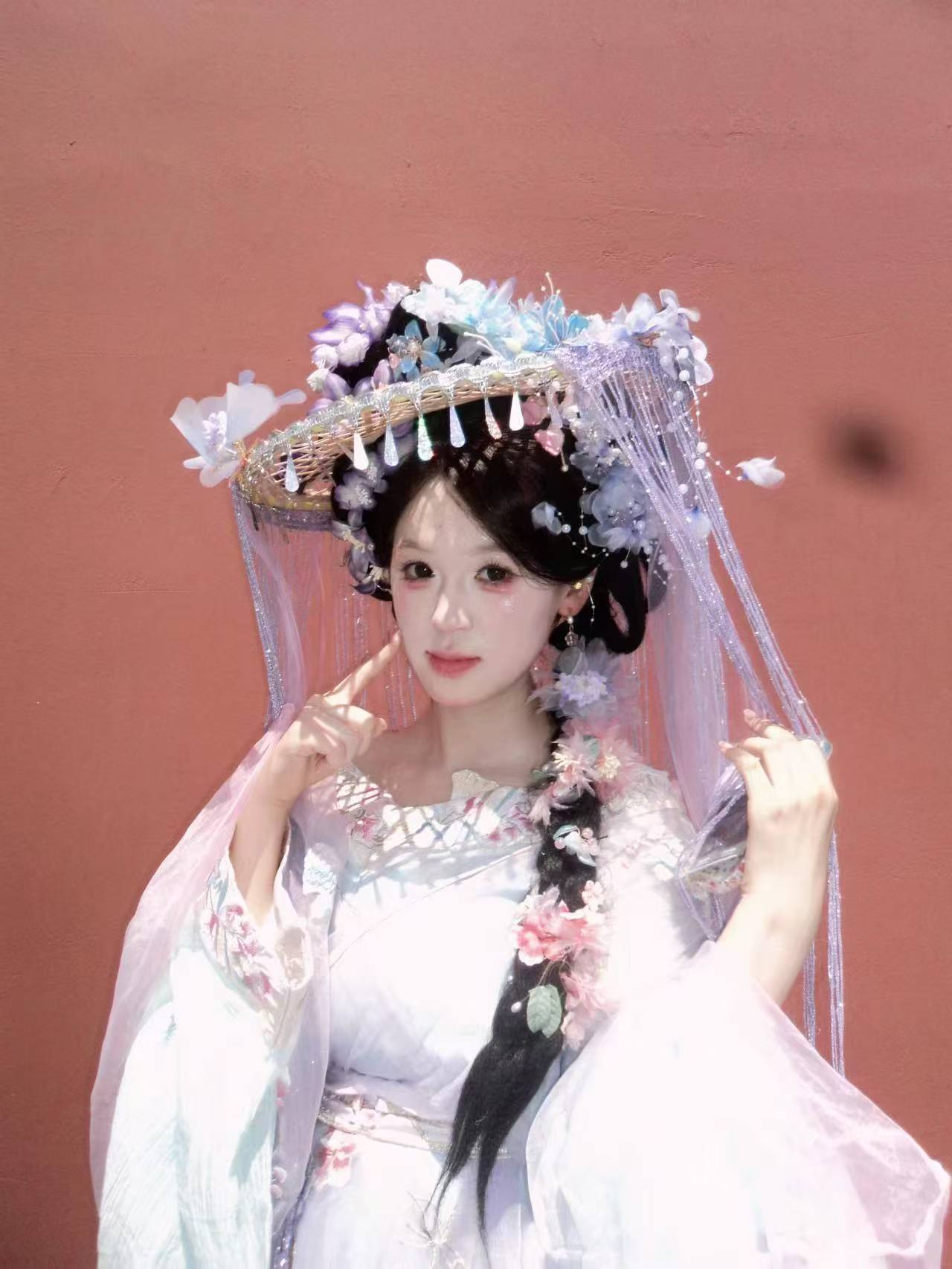 花影里的她