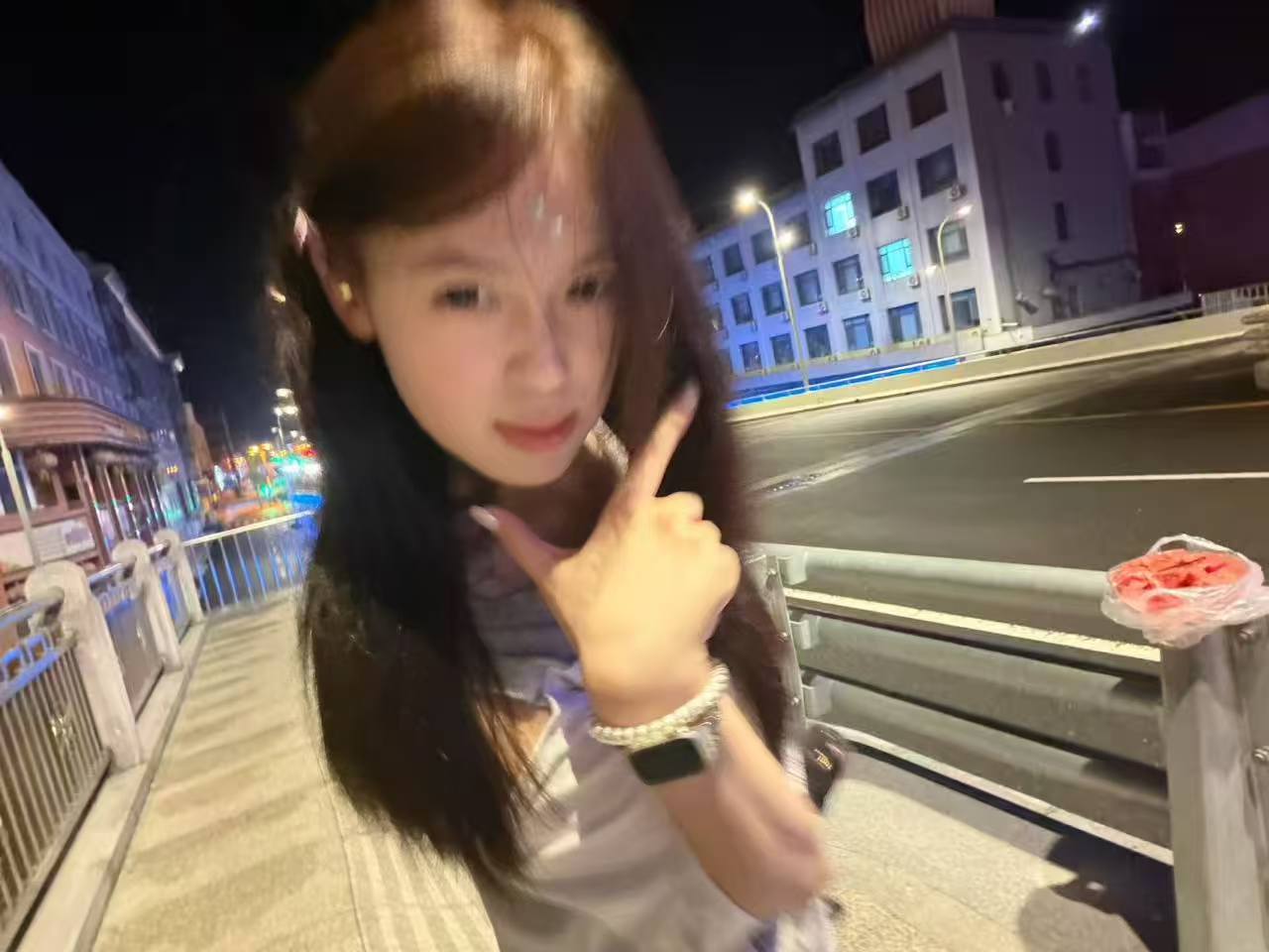 夜色里的小开心